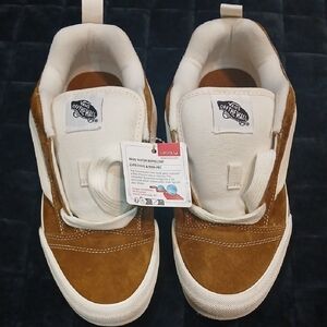 Vans Unisex Tan and White Sneakers